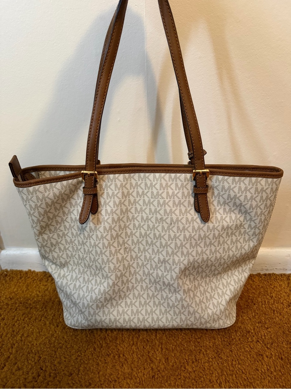 Michael Kors Large Tote - Picture 2 of 8